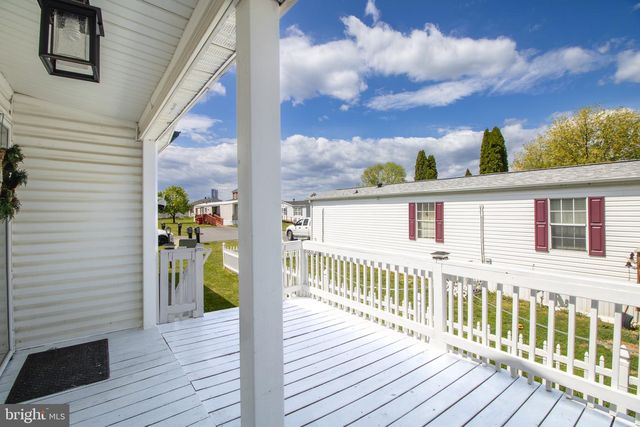 52 CROWN CT, Martinsburg, WV 25401