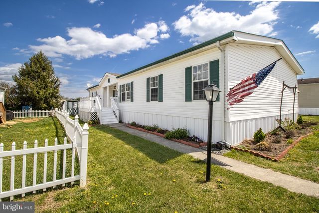 52 CROWN CT, Martinsburg, WV 25401