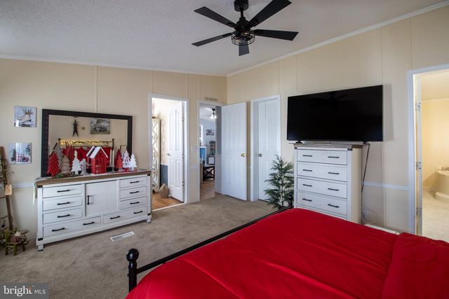 52 CROWN CT, Martinsburg, WV 25401
