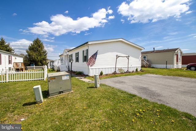 52 CROWN CT, Martinsburg, WV 25401