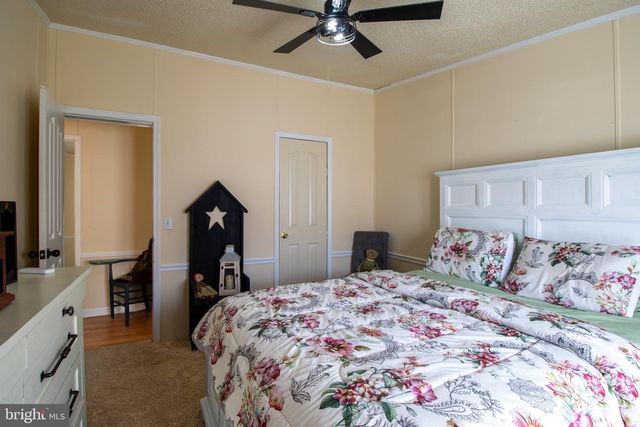 52 CROWN CT, Martinsburg, WV 25401