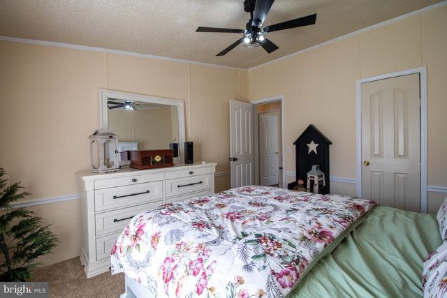 52 CROWN CT, Martinsburg, WV 25401