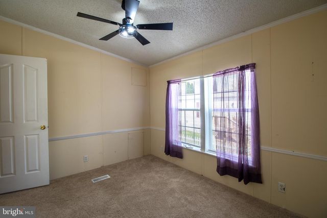52 CROWN CT, Martinsburg, WV 25401