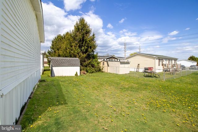 52 CROWN CT, Martinsburg, WV 25401