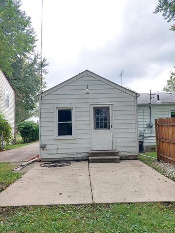 15024 Lyons Street, Livonia, MI 48154