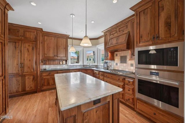 1753 Emerald Isle Way, Oxnard, CA 93035