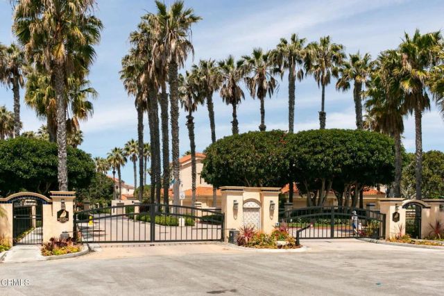 1753 Emerald Isle Way, Oxnard, CA 93035