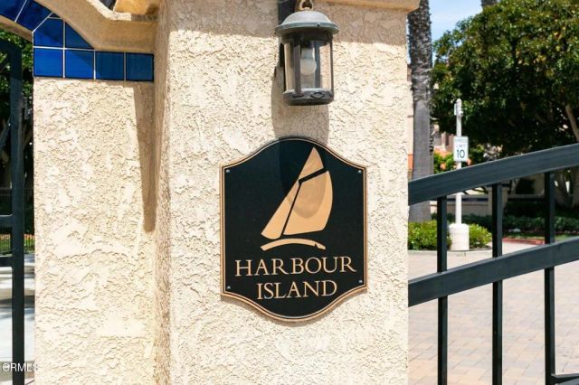 1753 Emerald Isle Way, Oxnard, CA 93035