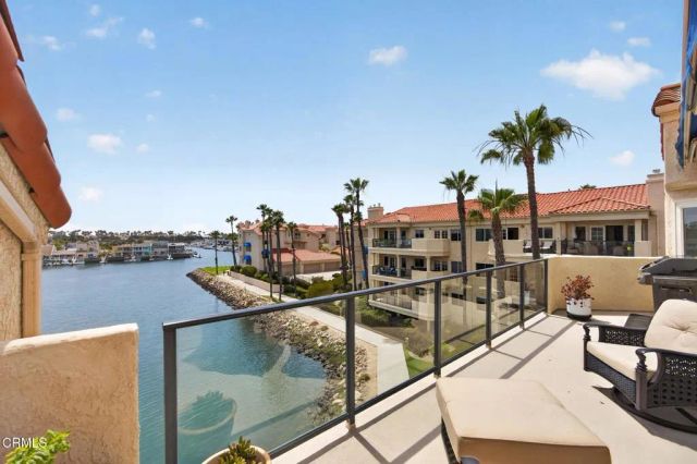 1753 Emerald Isle Way, Oxnard, CA 93035