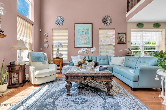 11 Mulberry Drive, Manahawkin, NJ 08050