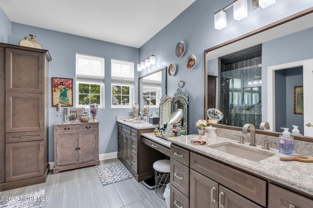 11 Mulberry Drive, Manahawkin, NJ 08050