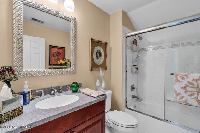 11 Mulberry Drive, Manahawkin, NJ 08050