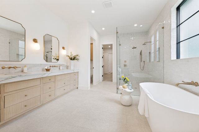 6803 Casa Loma Avenue, Dallas, TX 75214