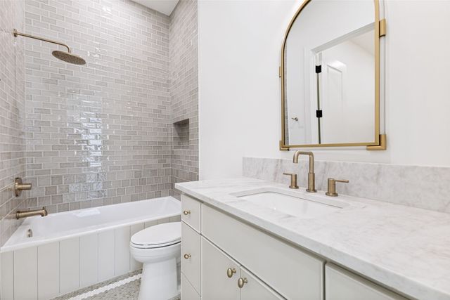 6803 Casa Loma Avenue, Dallas, TX 75214