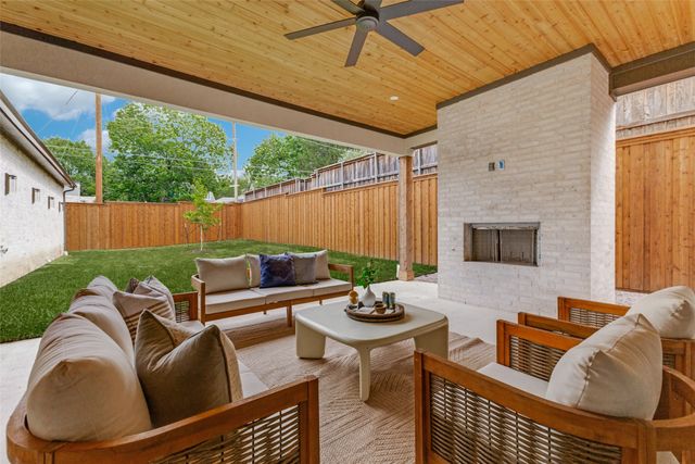 6803 Casa Loma Avenue, Dallas, TX 75214