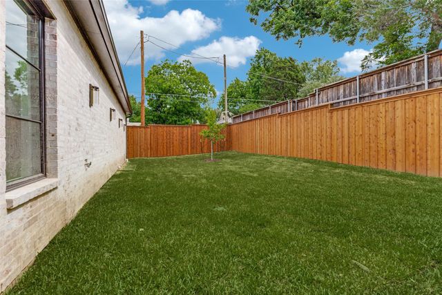 6803 Casa Loma Avenue, Dallas, TX 75214