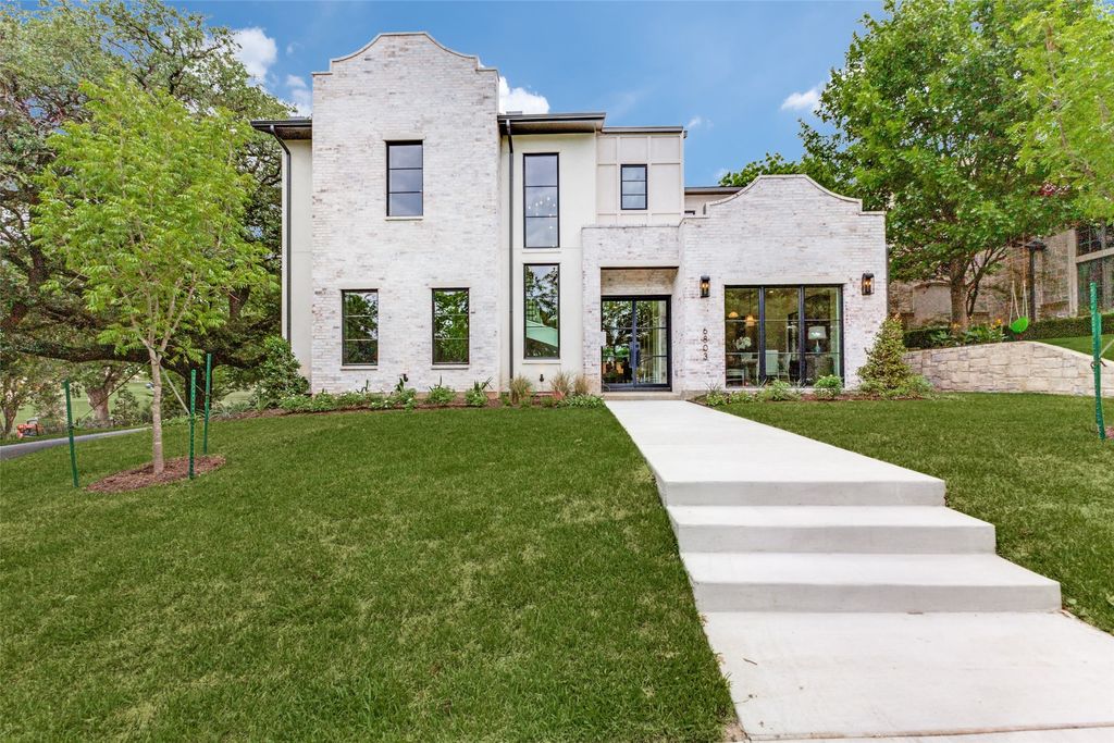 6803 Casa Loma Avenue, Dallas, TX 75214