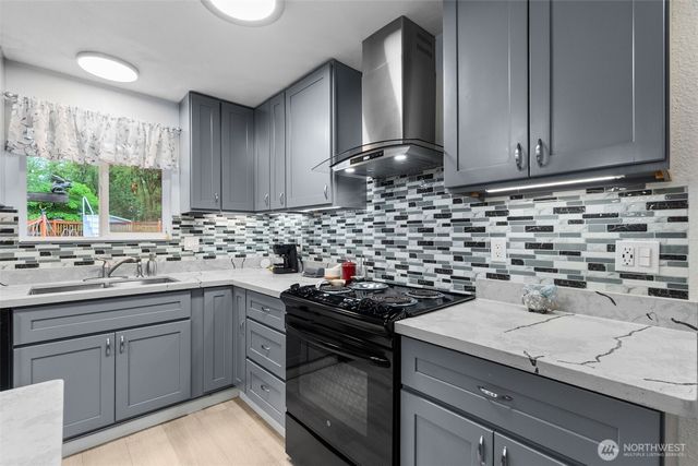 7312 Greenvalley Court SW, Olympia, WA 98512
