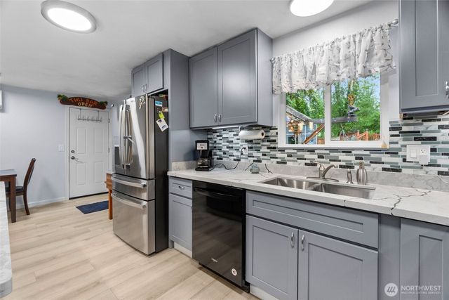 7312 Greenvalley Court SW, Olympia, WA 98512