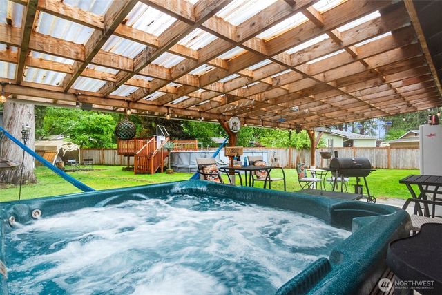 7312 Greenvalley Court SW, Olympia, WA 98512