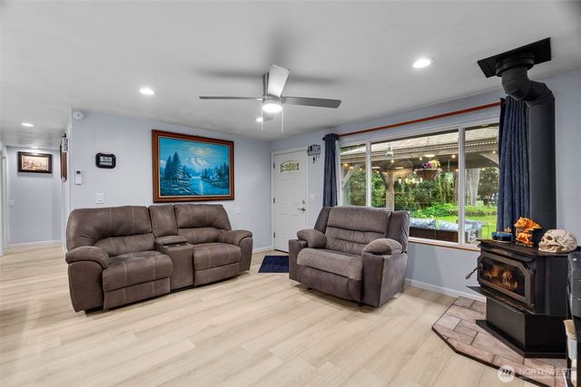 7312 Greenvalley Court SW, Olympia, WA 98512