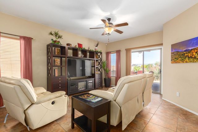 29063 N Shannon Drive, San Tan Valley, AZ 85143