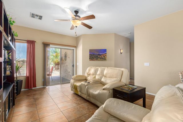 29063 N Shannon Drive, San Tan Valley, AZ 85143