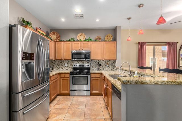29063 N Shannon Drive, San Tan Valley, AZ 85143