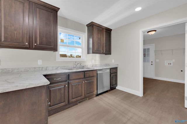 15 Kyle Street, Rainsville, AL 35986