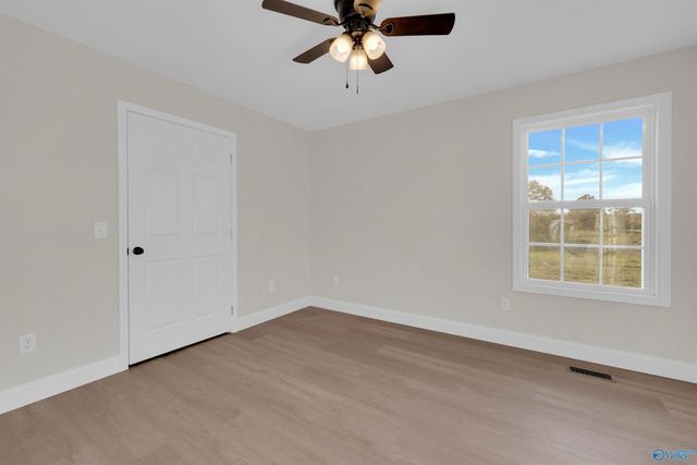 15 Kyle Street, Rainsville, AL 35986