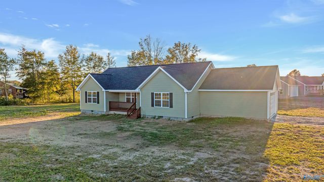 15 Kyle Street, Rainsville, AL 35986