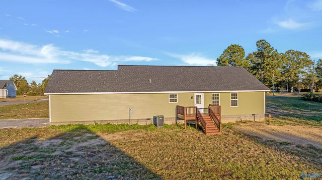 15 Kyle Street, Rainsville, AL 35986