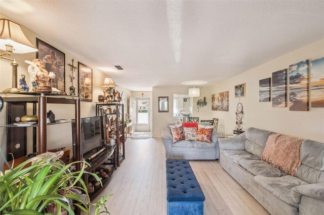 714 E MINNESOTA AVENUE B, Deland, FL 32724
