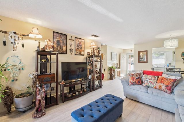 714 E MINNESOTA AVENUE B, Deland, FL 32724