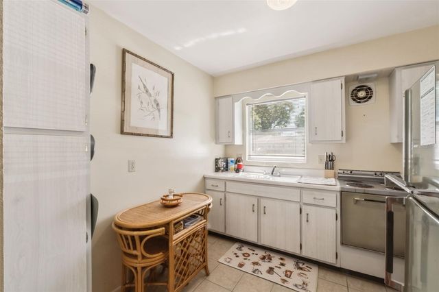 714 E MINNESOTA AVENUE B, Deland, FL 32724