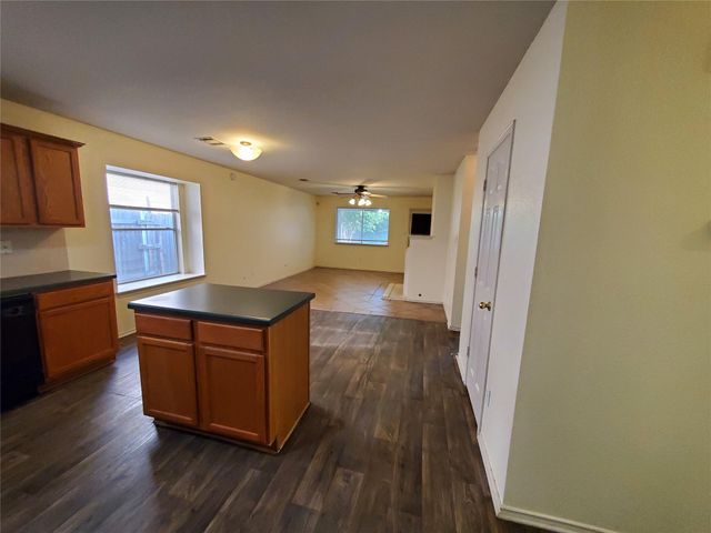 15308 Sarahs Creek DR, Pflugerville, TX 78660