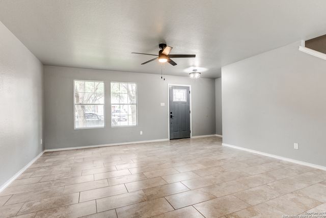 9015 Sycamore, San Antonio, TX 78245