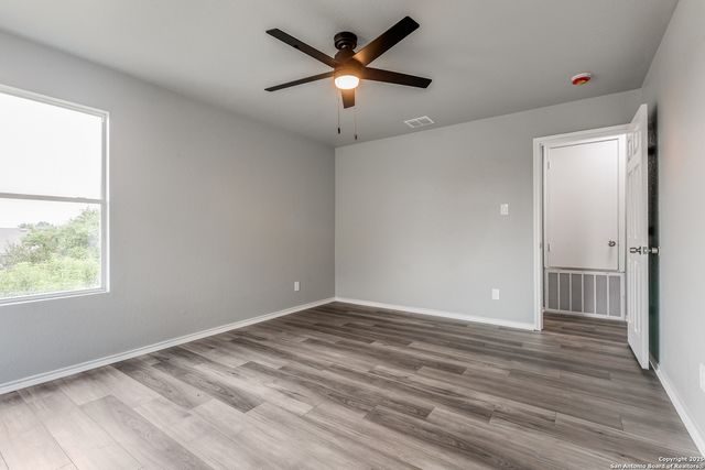 9015 Sycamore, San Antonio, TX 78245