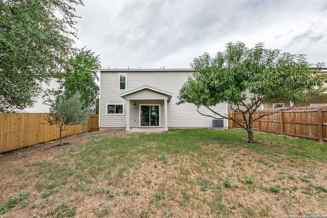 9015 Sycamore, San Antonio, TX 78245