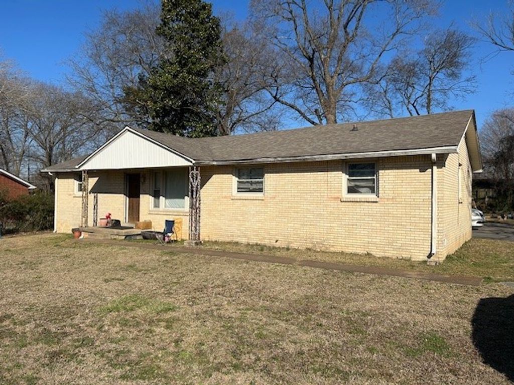13 Charlemagne Blvd, Clarksville, TN 37042