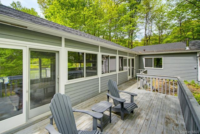 98 Mount Airy Road S, Croton-on-hudson, NY 10520