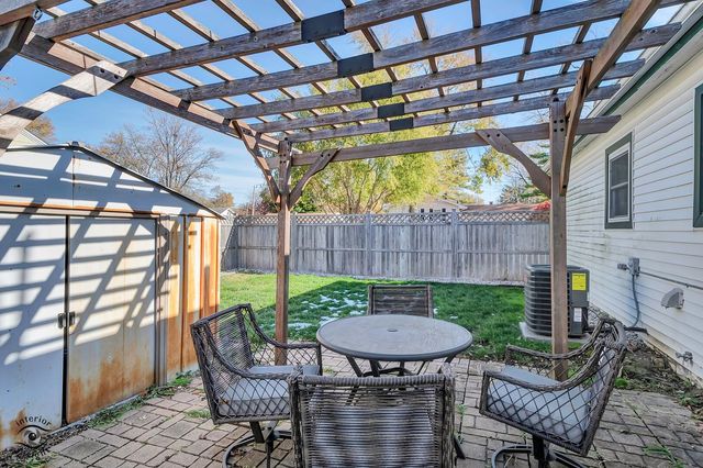 1071 E Broadway Street, Bradley, IL 60915