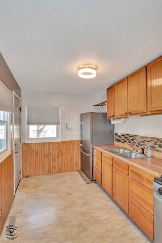 1071 E Broadway Street, Bradley, IL 60915