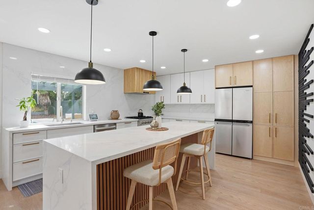 4716 Murat Pl, San Diego, CA 92117