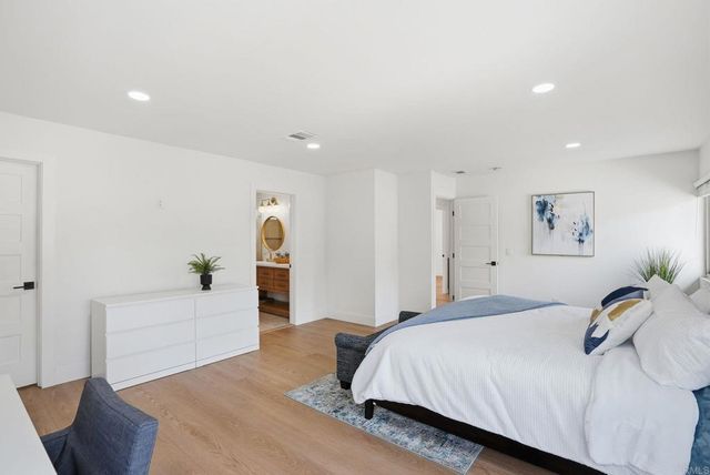 4716 Murat Pl, San Diego, CA 92117