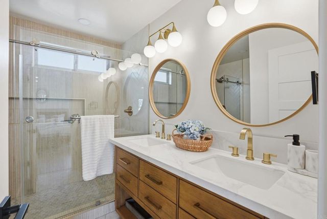 4716 Murat Pl, San Diego, CA 92117
