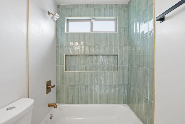 4716 Murat Pl, San Diego, CA 92117