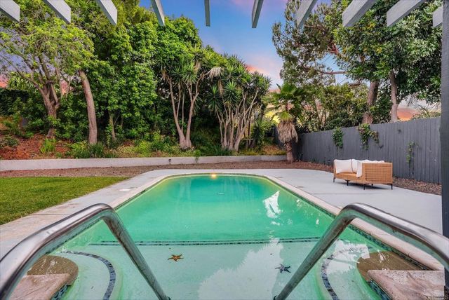 4716 Murat Pl, San Diego, CA 92117