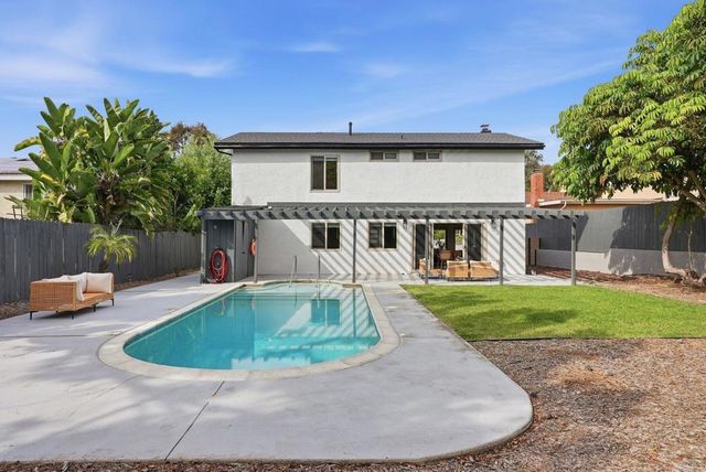 4716 Murat Pl, San Diego, CA 92117