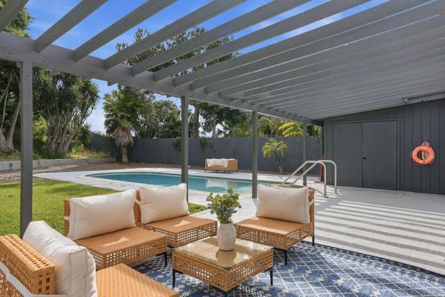 4716 Murat Pl, San Diego, CA 92117